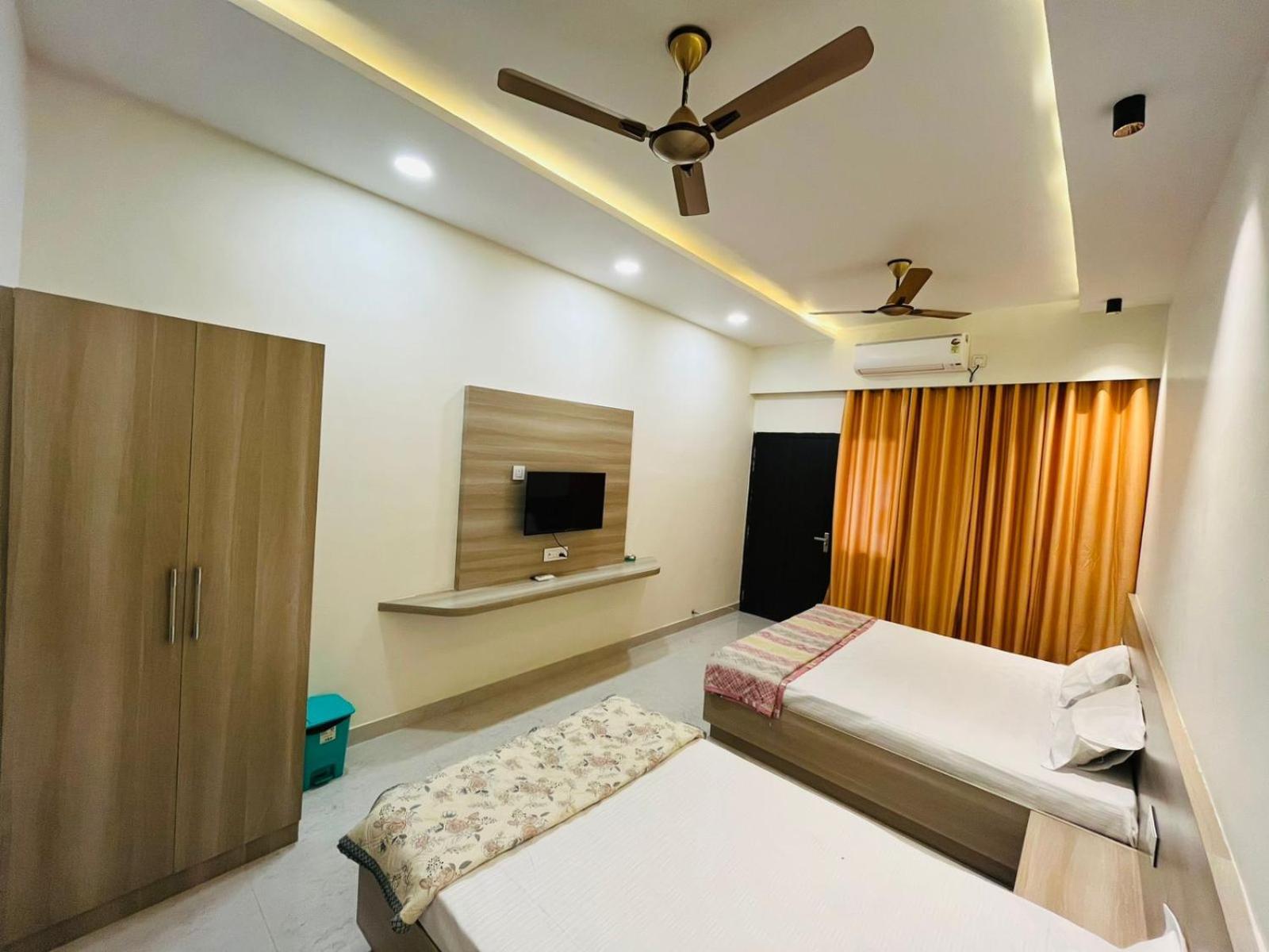 Log Inn Banaras Varanasi Exterior photo